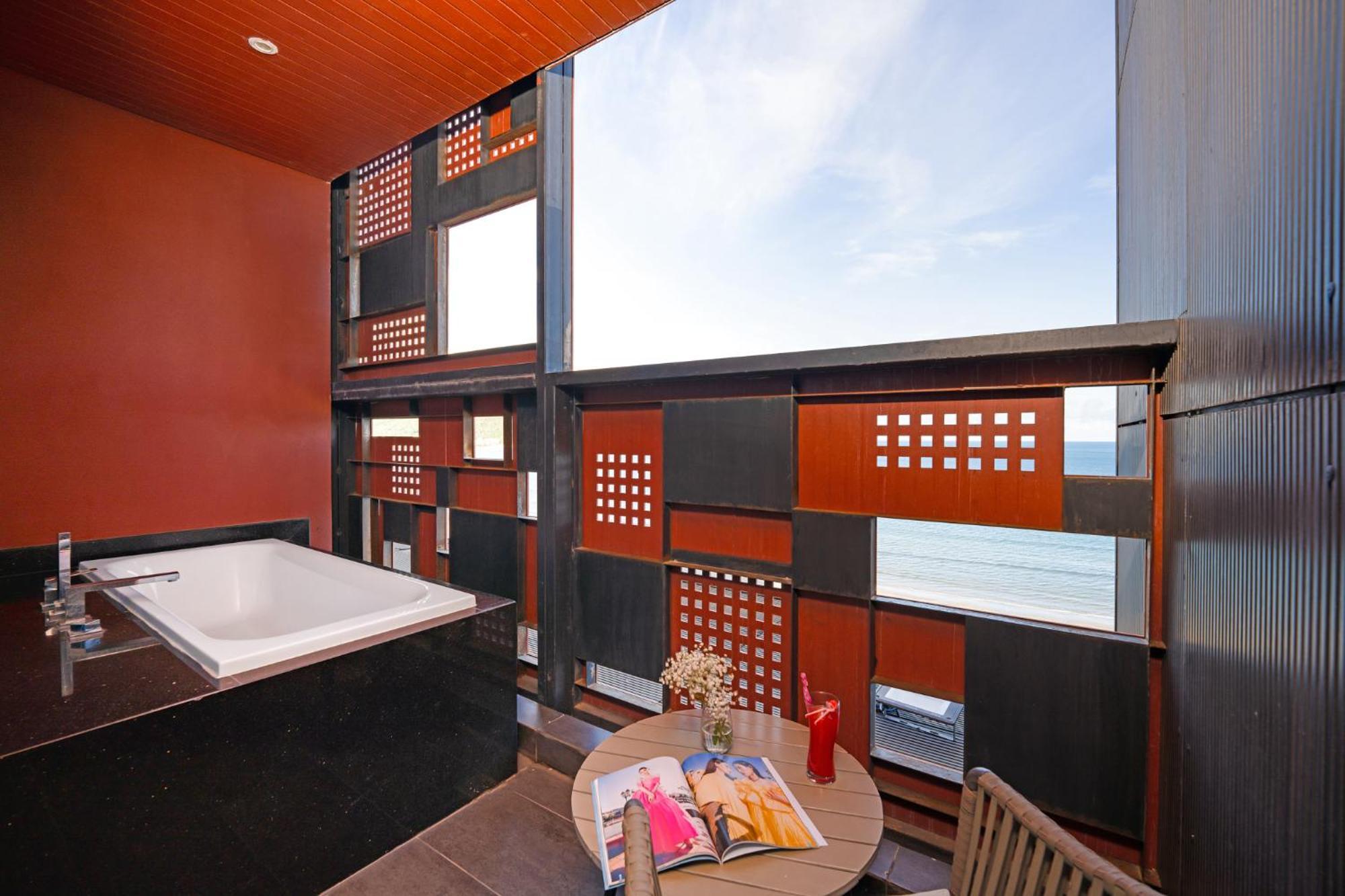 The Code & 4* Da Nang